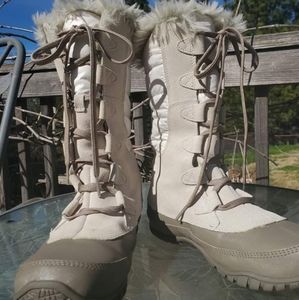 Like New North Face Insulated Waterproof Boots 8.5